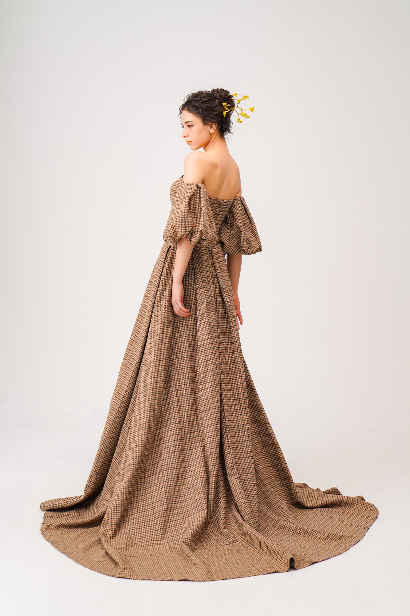 Eloise - Brown【結婚式 カラードレス レンタル】