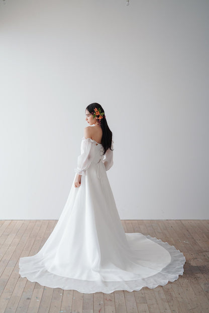 シュティーク【ウェディングドレス レンタル】