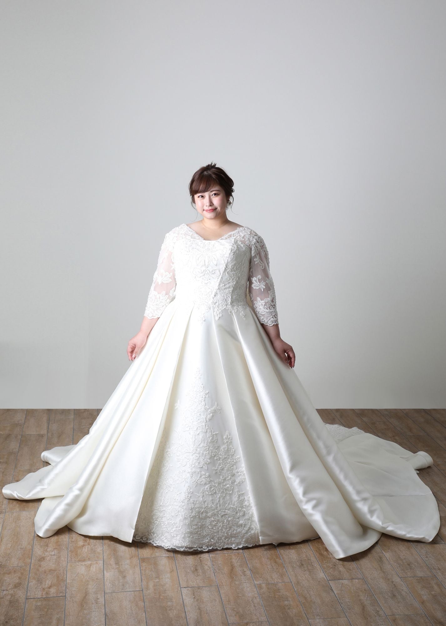 Classico ～クラシコ～ 【ウェディングドレス レンタル】