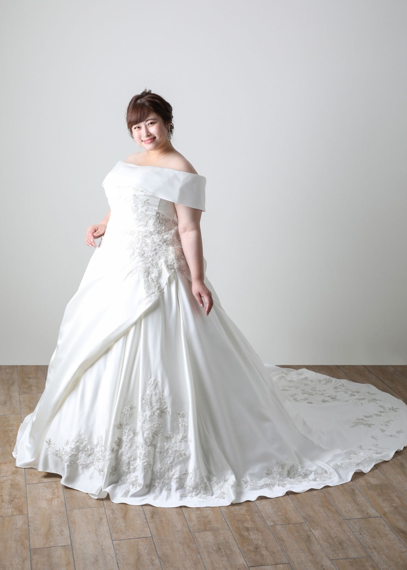 pure-drape ～ピュアドレープ～ 【ウェディングドレス レンタル】