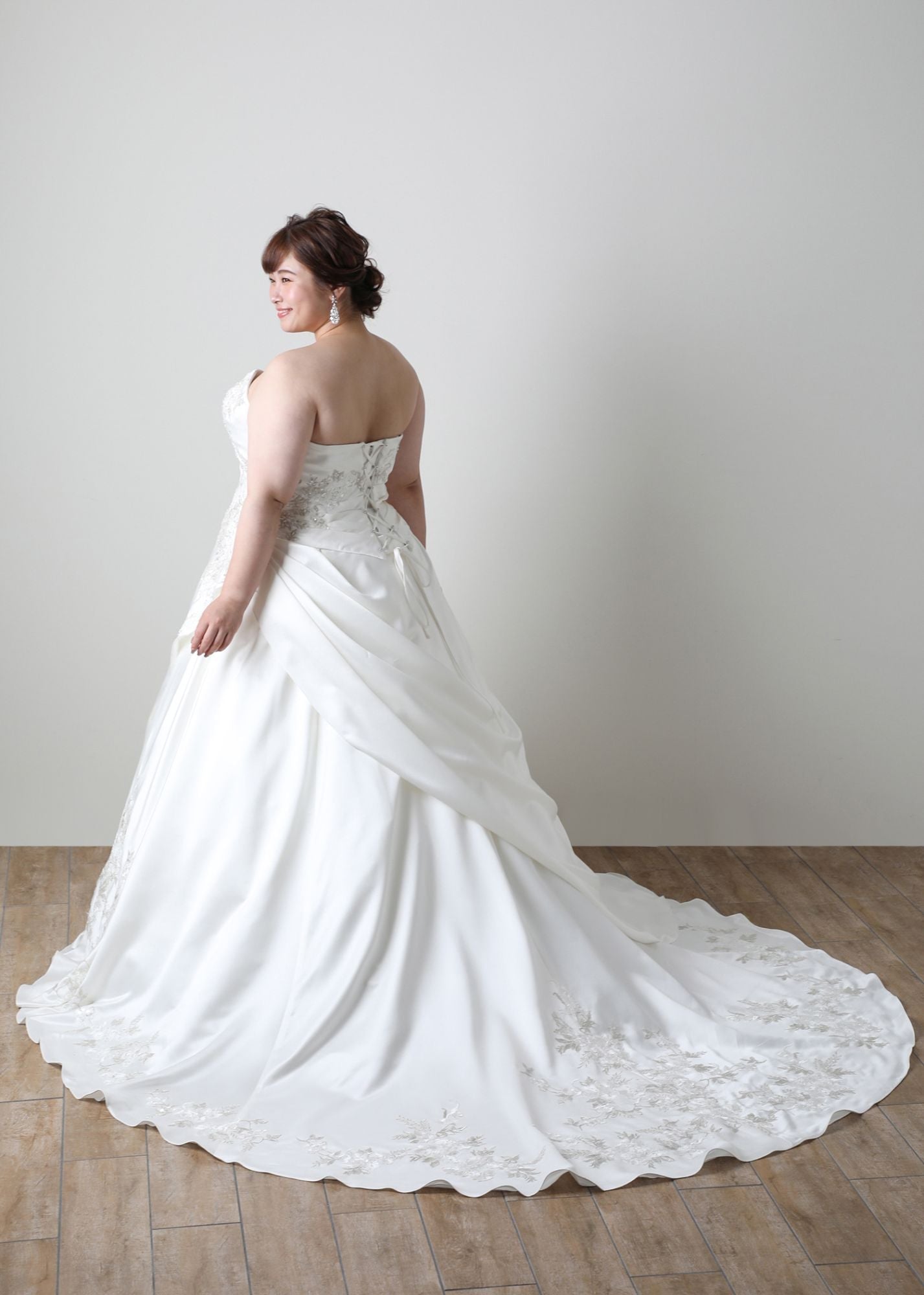 pure-drape ～ピュアドレープ～ 【ウェディングドレス レンタル】