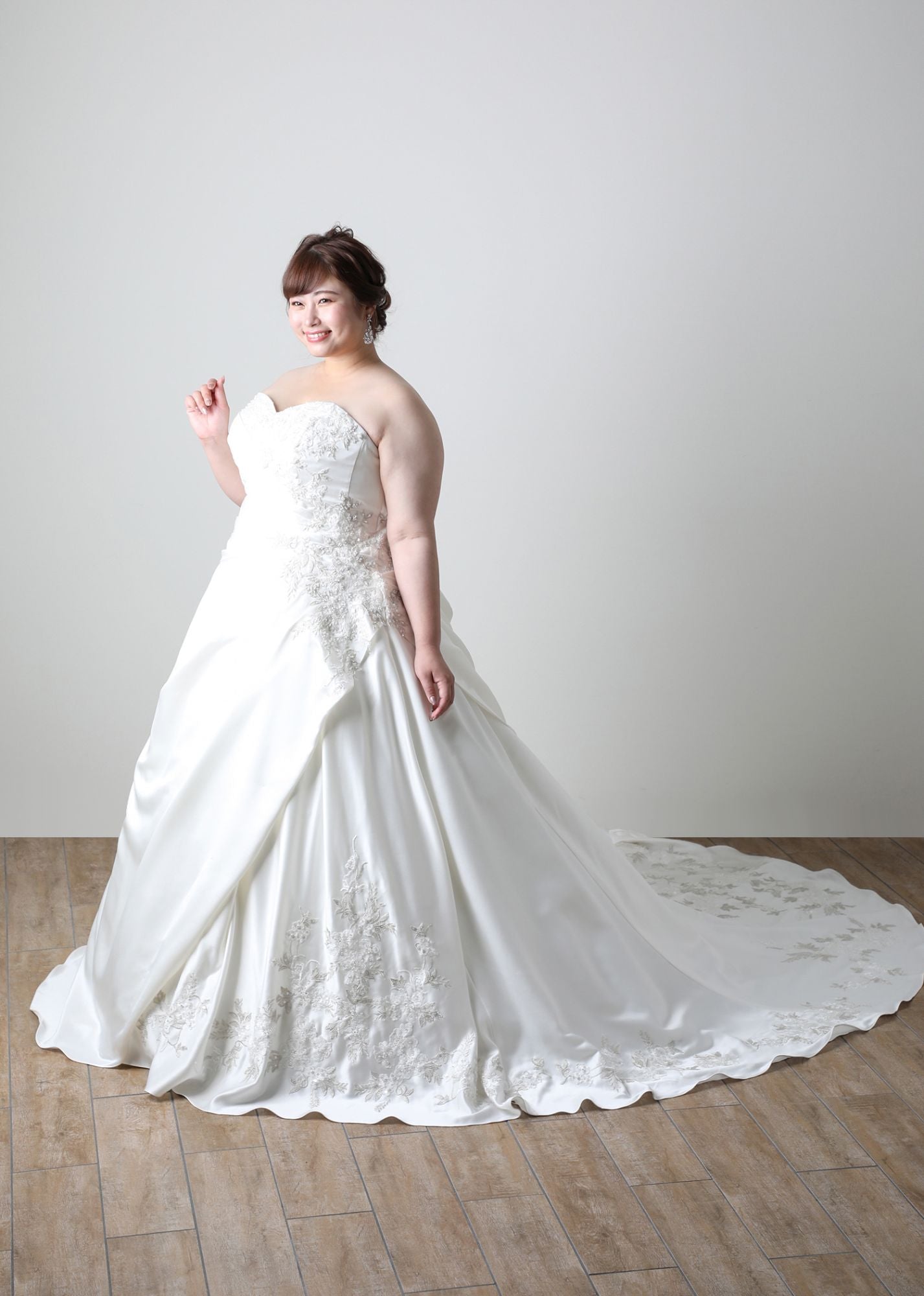 pure-drape ～ピュアドレープ～ 【ウェディングドレス レンタル】