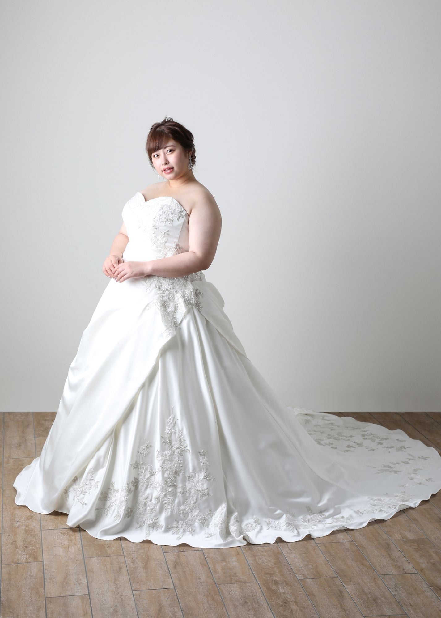 pure-drape ～ピュアドレープ～ 【ウェディングドレス レンタル】