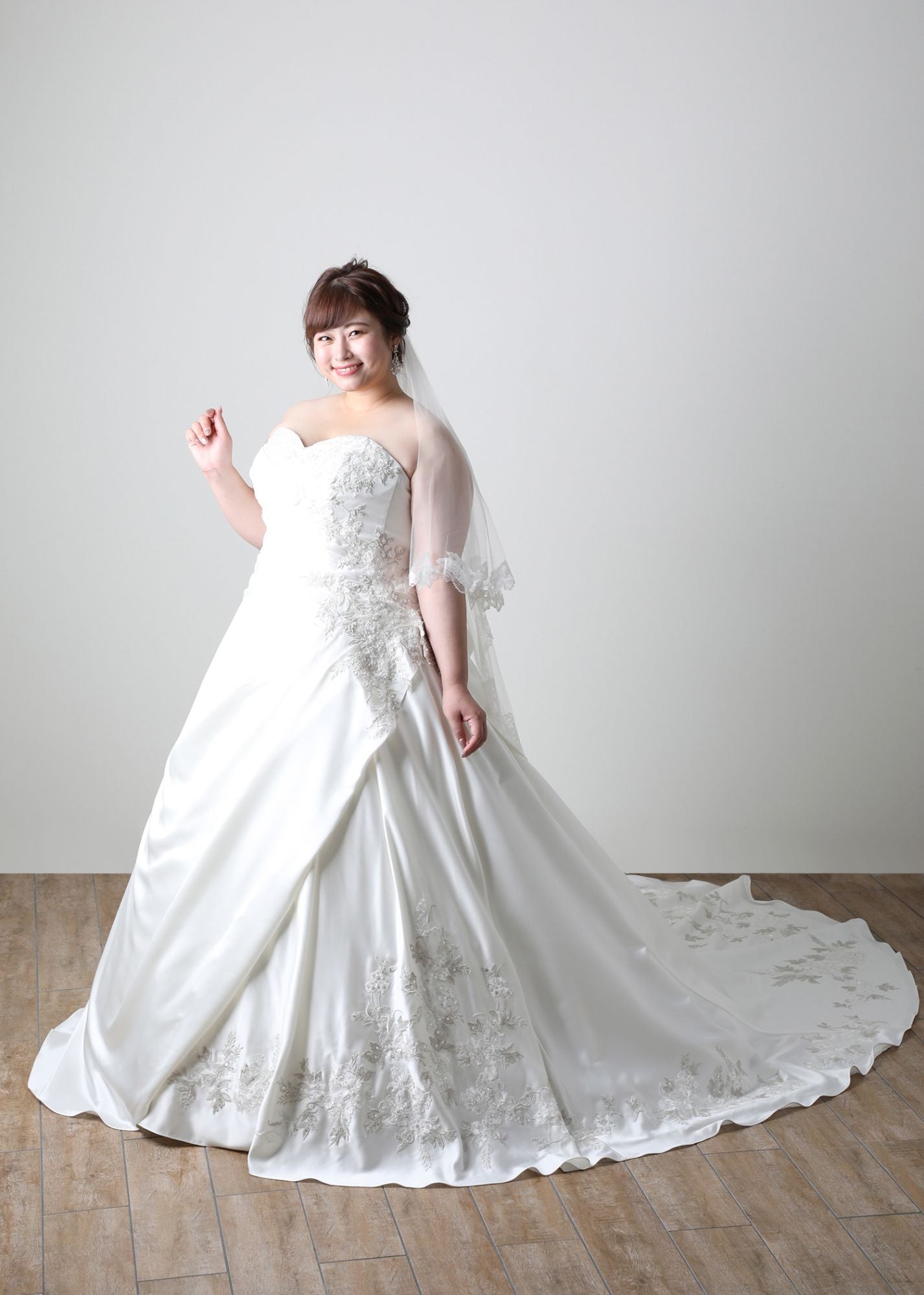 pure-drape ～ピュアドレープ～ 【ウェディングドレス レンタル】