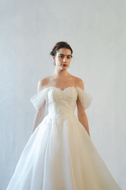 ChouChou【結婚式 ウェディングドレス レンタル】