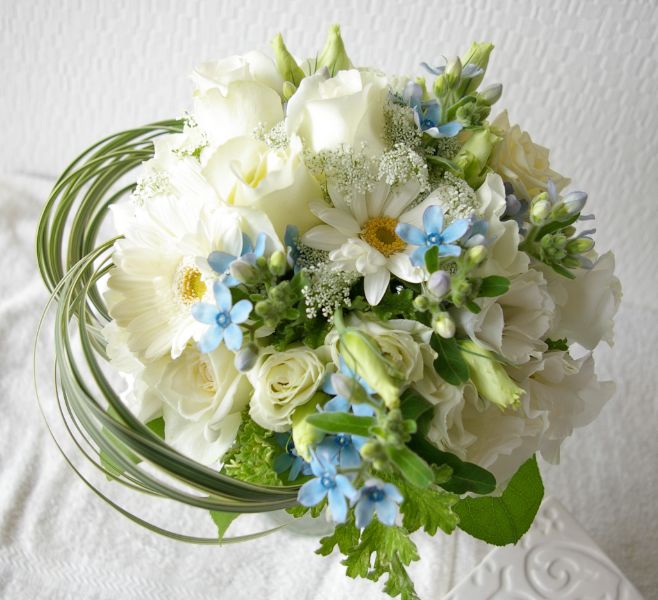 【生花】オーダーメイド/クラッチブーケ(ラウンド)[セットプランClaire01] 【結婚式 フラワー 生花 ブーケ ブートニア オーダーメイド】