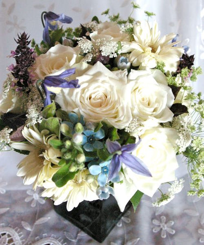 【生花】オーダーメイド/クラッチブーケ(ラウンド)[セットプランClaire01] 【結婚式 フラワー 生花 ブーケ ブートニア オーダーメイド】