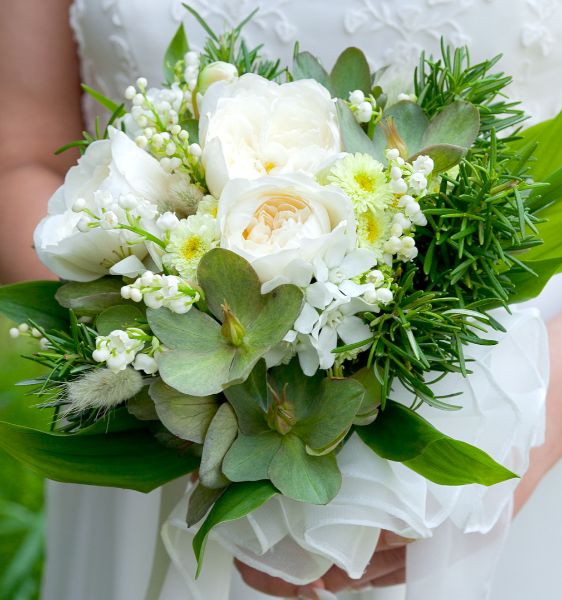 【生花】オーダーメイド/クラッチブーケ(ラウンド)[セットプランClaire01] 【結婚式 フラワー 生花 ブーケ ブートニア オーダーメイド】