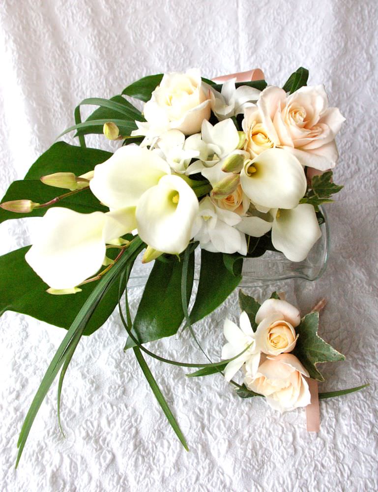 【生花】オーダーメイド/クラッチブーケ(アーム)[セットプランClaire02] 【結婚式 フラワー 生花 ブーケ ブートニア オーダーメイド】