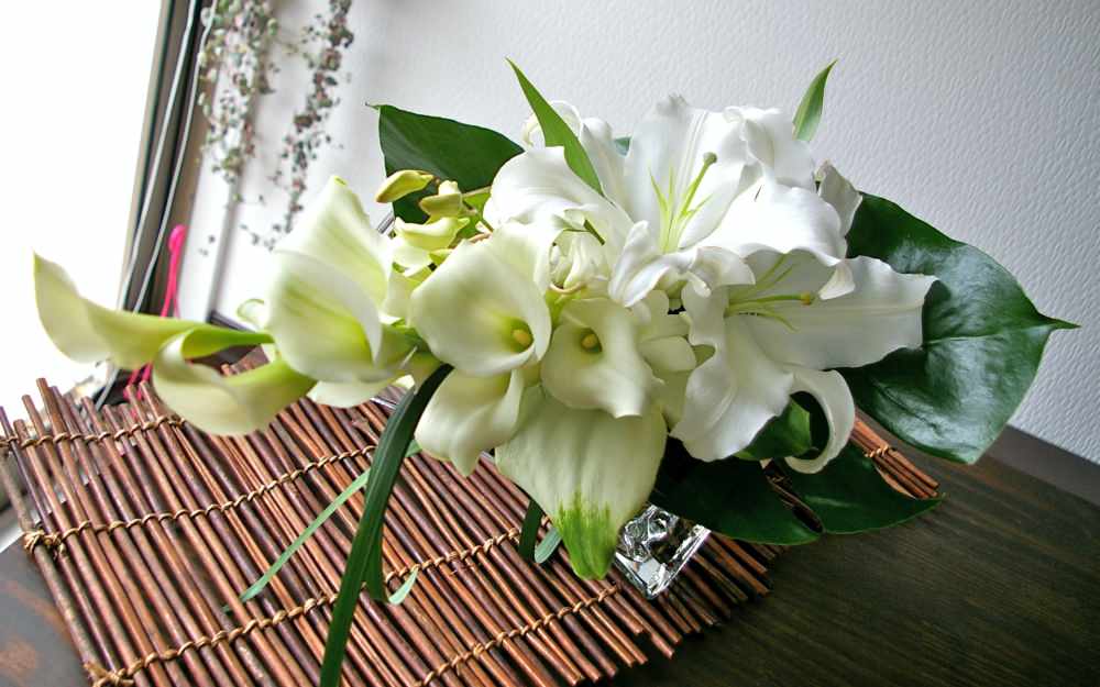 【生花】オーダーメイド/クラッチブーケ(アーム)[セットプランClaire02] 【結婚式 フラワー 生花 ブーケ ブートニア オーダーメイド】