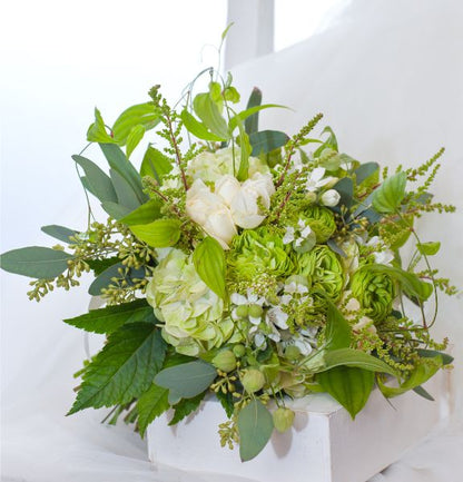 【生花】オーダーメイド/クラッチブーケ(グランアーム・グランラウンド)[セットプランClaire03] 【結婚式 フラワー 生花 ブーケ ブートニア オーダーメイド】