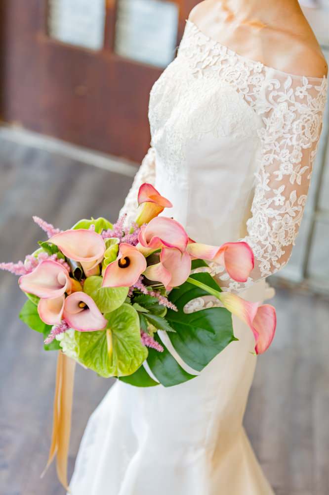 【生花】オーダーメイド/クラッチブーケ(グランアーム・グランラウンド)[セットプランClaire03] 【結婚式 フラワー 生花 ブーケ ブートニア オーダーメイド】