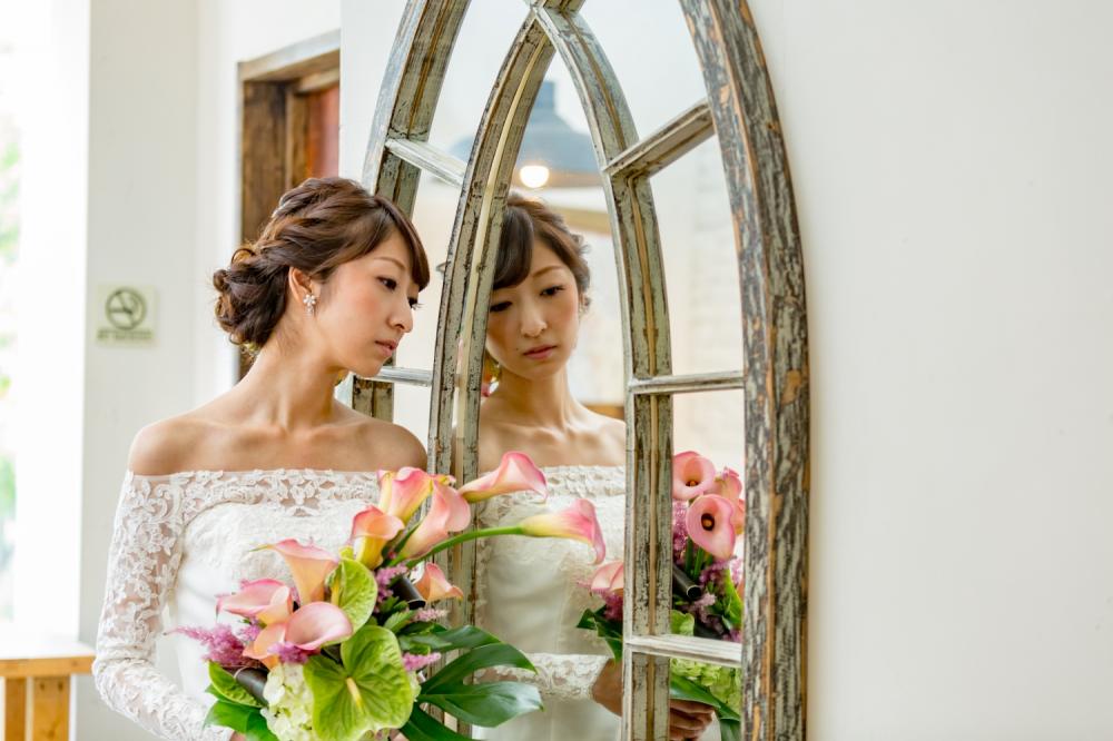 【生花】オーダーメイド/クラッチブーケ(グランアーム・グランラウンド)[セットプランClaire03] 【結婚式 フラワー 生花 ブーケ ブートニア オーダーメイド】