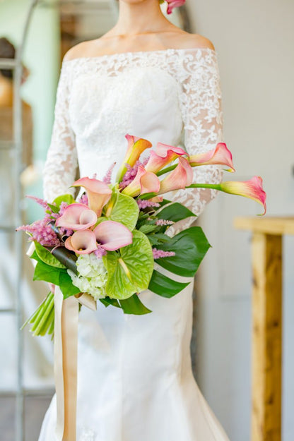 【生花】オーダーメイド/クラッチブーケ(グランアーム・グランラウンド)[セットプランClaire03] 【結婚式 フラワー 生花 ブーケ ブートニア オーダーメイド】