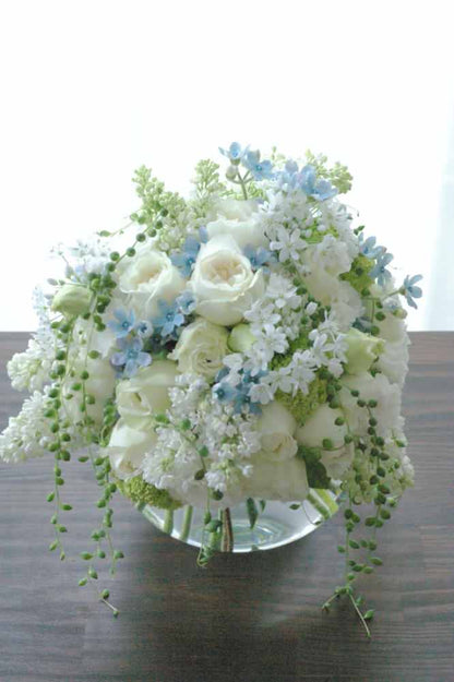 【生花】オーダーメイド/クラッチブーケ(グランアーム・グランラウンド)[セットプランClaire03] 【結婚式 フラワー 生花 ブーケ ブートニア オーダーメイド】