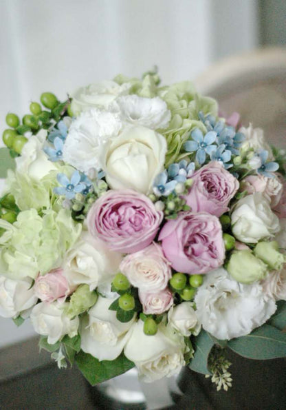 【生花】オーダーメイド/クラッチブーケ(グランアーム・グランラウンド)[セットプランClaire03] 【結婚式 フラワー 生花 ブーケ ブートニア オーダーメイド】