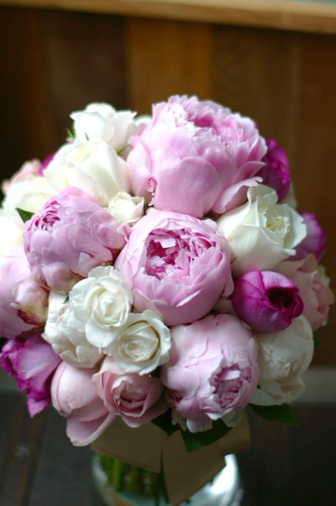 【生花】オーダーメイド/クラッチブーケ(グランアーム・グランラウンド)[セットプランClaire03] 【結婚式 フラワー 生花 ブーケ ブートニア オーダーメイド】