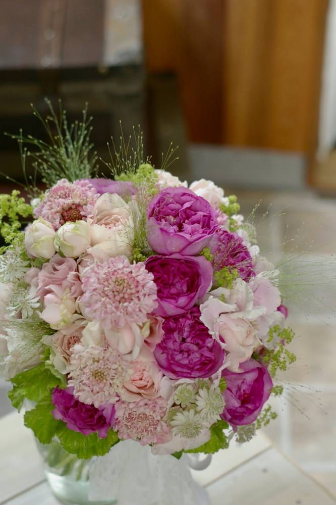 【生花】オーダーメイド/クラッチブーケ(グランアーム・グランラウンド)[セットプランClaire03] 【結婚式 フラワー 生花 ブーケ ブートニア オーダーメイド】