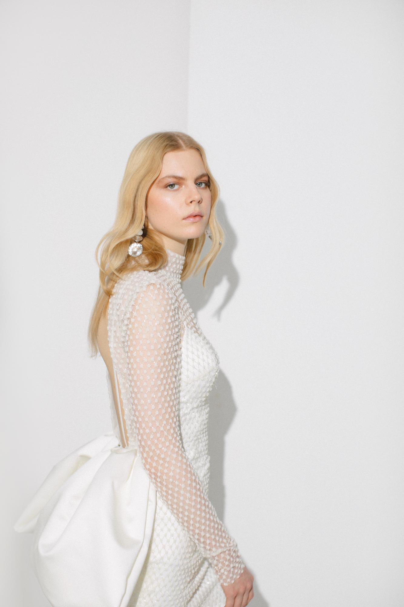 SIRIUS【ウェディングドレス レンタル】