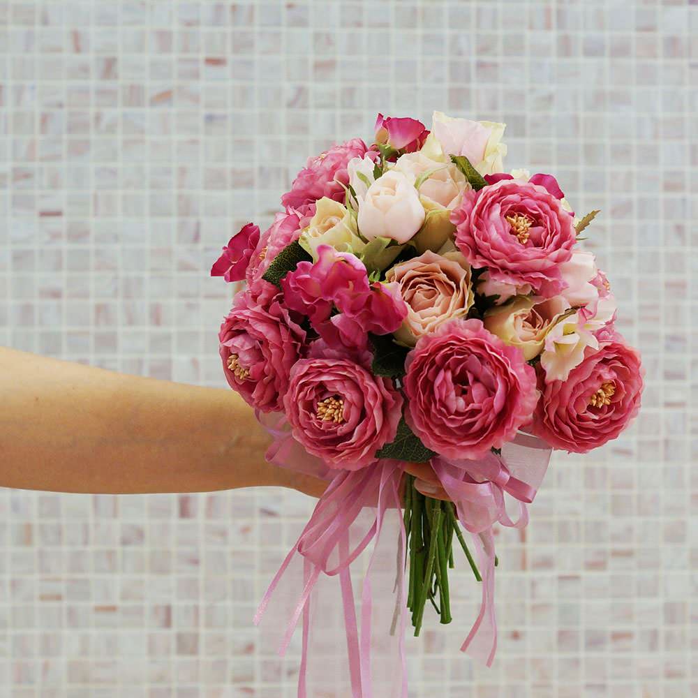 【アートフラワー】ガーリーピンクのクラッチブーケ 【結婚式 フラワー 造花 ブーケ ブートニア】