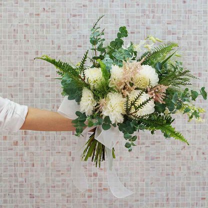 【生花】オーダーメイド グランドクラッチブーケ(ブートニア付) 【結婚式 フラワー 生花 ブーケ ブートニア オーダーメイド】