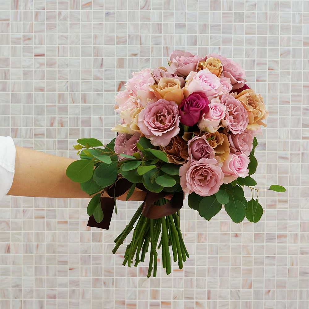 【生花】オーダーメイド クラッチブーケ(ブートニア付) 【結婚式 フラワー 生花 ブーケ ブートニア オーダーメイド】