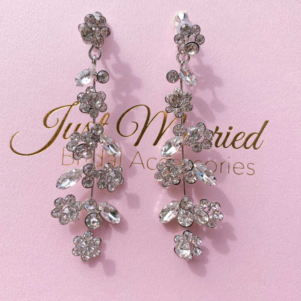 【イヤリング】LittleRomance_フラワークリスタル ブライダルアクセサリー 【結婚式 ピアス イヤリング】