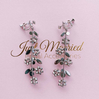【イヤリング】LittleRomance_フラワークリスタル ブライダルアクセサリー 【結婚式 ピアス イヤリング】
