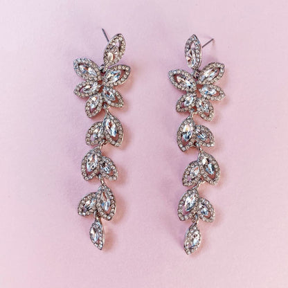 【ピアス】Botanical Swing クリスタルピアス/ブライダルアクセサリー 【結婚式 ピアス イヤリング】