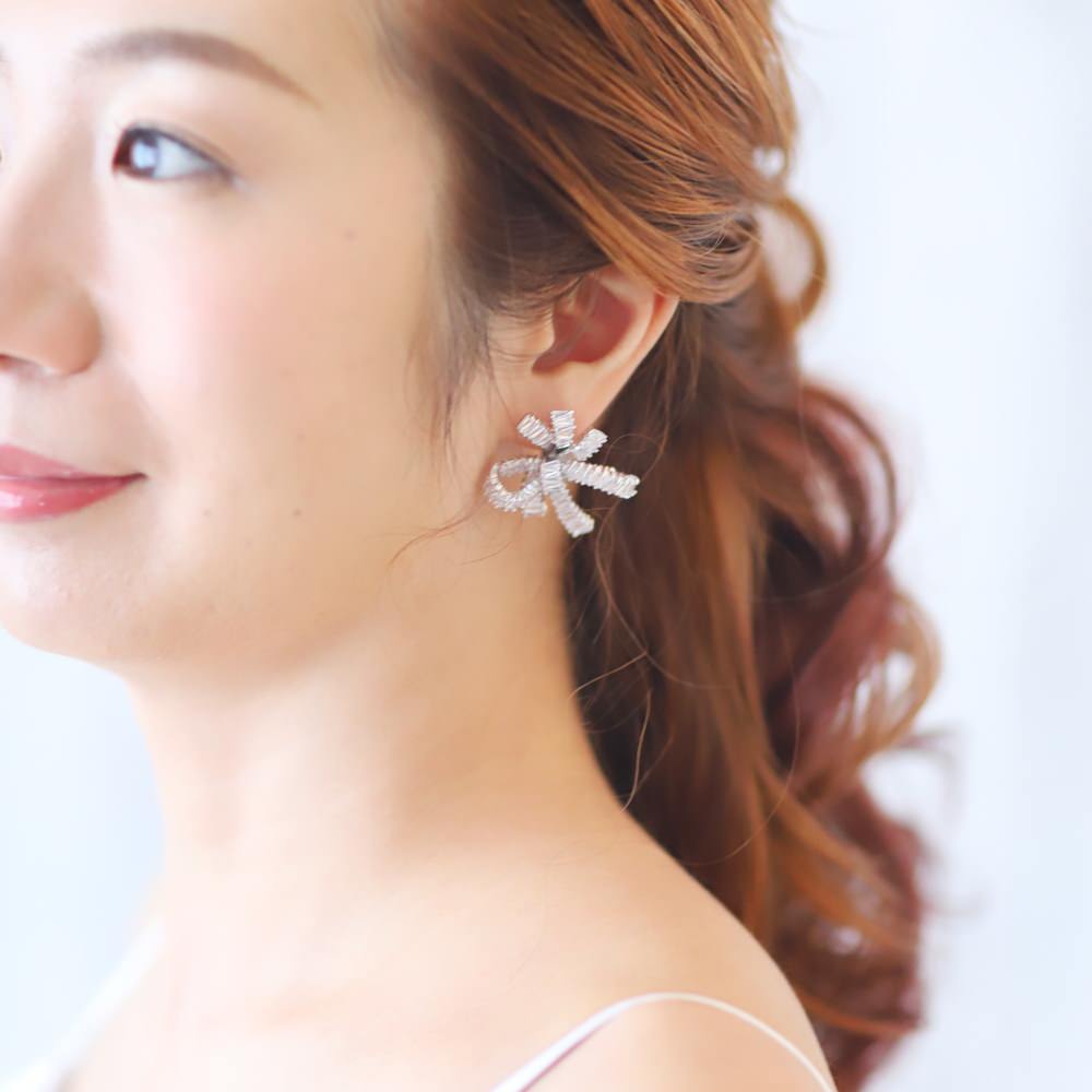 【ピアス】キュービックジルコニア ribbonピアス/ブライダルアクセサリー 【結婚式 ピアス イヤリング】