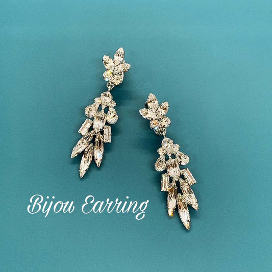 スワロフスキークリスタル使用のウェディングアクセサリー イヤリング/ブライダルアクセサリー 【結婚式 ピアス イヤリング】