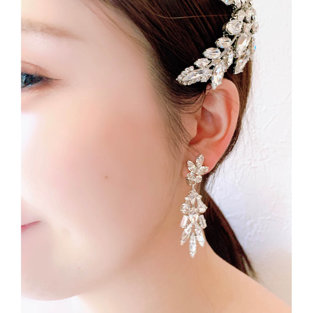 スワロフスキークリスタル使用のウェディングアクセサリー イヤリング/ブライダルアクセサリー 【結婚式 ピアス イヤリング】