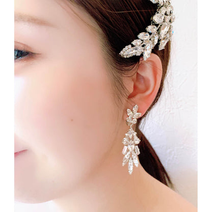 スワロフスキークリスタル使用のウェディングアクセサリー イヤリング/ブライダルアクセサリー 【結婚式 ピアス イヤリング】