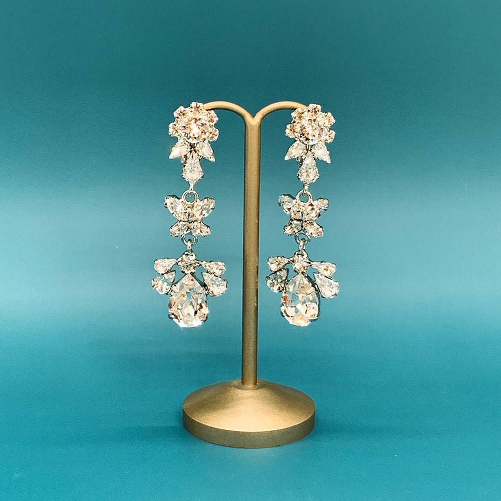 スワロフスキークリスタル使用のウェディングアクセサリー イヤリング/ブライダルアクセサリー 【結婚式 ピアス イヤリング】