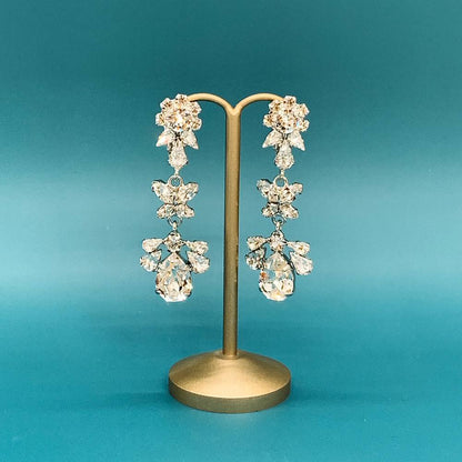 スワロフスキークリスタル使用のウェディングアクセサリー イヤリング/ブライダルアクセサリー 【結婚式 ピアス イヤリング】