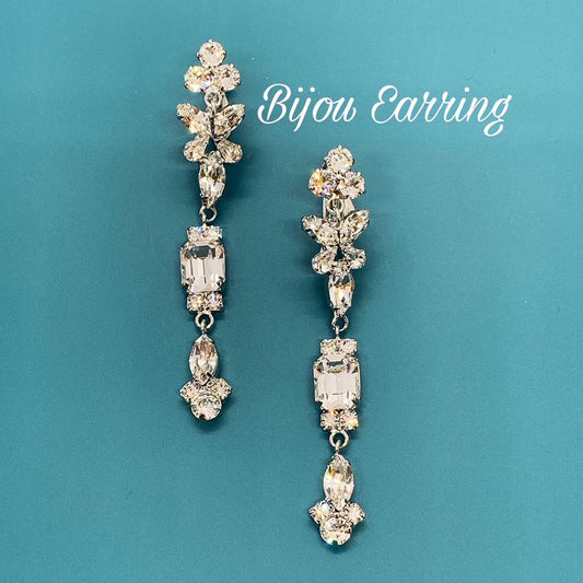 スワロフスキークリスタル使用のウェディングアクセサリー イヤリング/ブライダルアクセサリー 【結婚式 ピアス イヤリング】