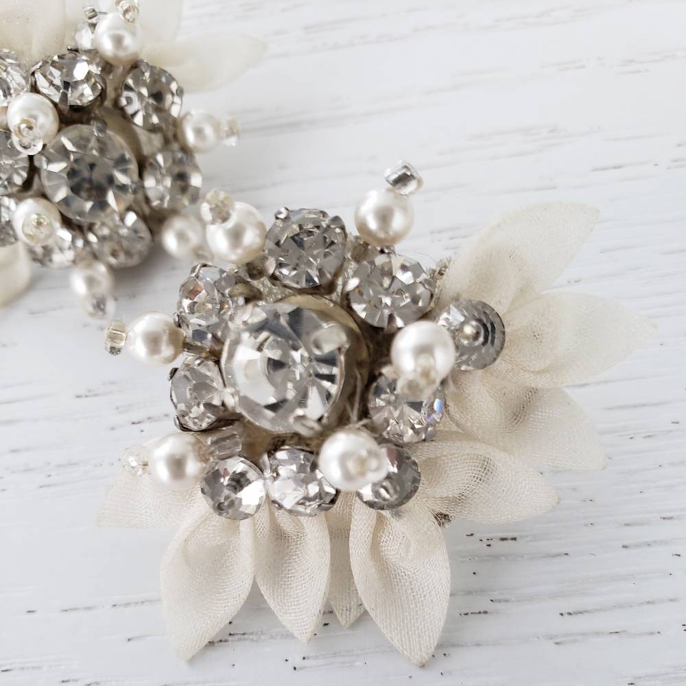 【3泊4日】a.b.Ellie Alice フラワービジューイヤリング 【結婚式 ピアス イヤリング レンタル】