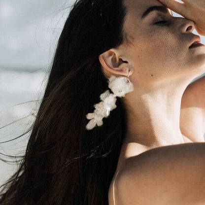 【3泊4日】a.b.Ellie BRYNN フラワーピアス 【結婚式 ピアス イヤリング レンタル】