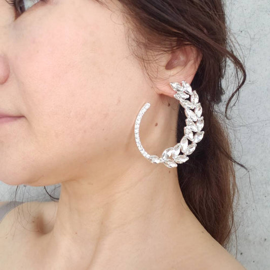 【3泊4日】Oscar de la Renta クリスタルフープピアス 【結婚式 ピアス イヤリング レンタル】