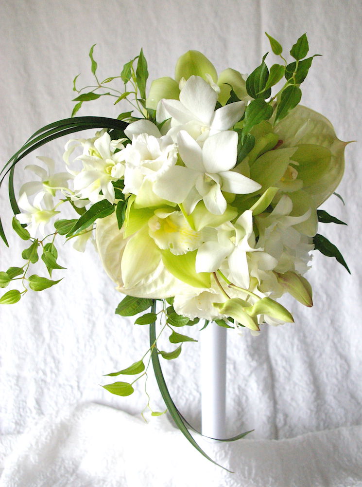 【生花】オーダーメイド/ ラウンドブーケ(グラン・アミューズド)[セットプランEmma02] 【結婚式 フラワー 生花 ブーケ ブートニア オーダーメイド】