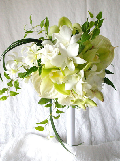 【生花】オーダーメイド/ ラウンドブーケ(グラン・アミューズド)[セットプランEmma02] 【結婚式 フラワー 生花 ブーケ ブートニア オーダーメイド】