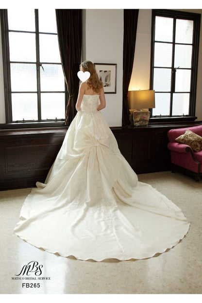 【SALE】白ドレス【販売衣装】