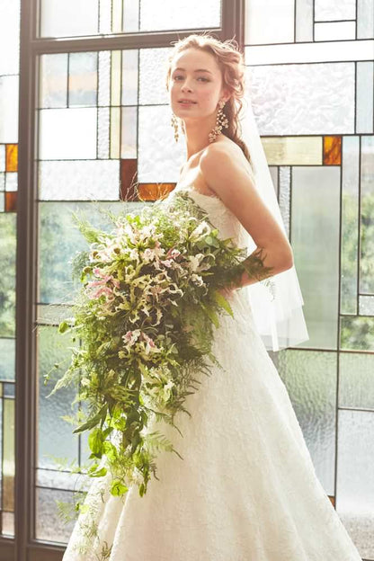 【生花】キャスケードブーケ 【結婚式 フラワー 生花 ブーケ ブートニア】