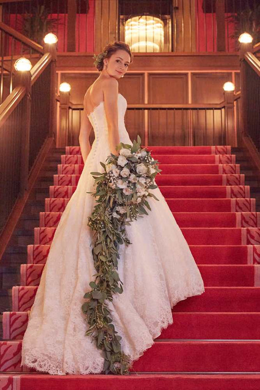 【生花】グランドキャスケードブーケ 【結婚式 フラワー 生花 ブーケ ブートニア】