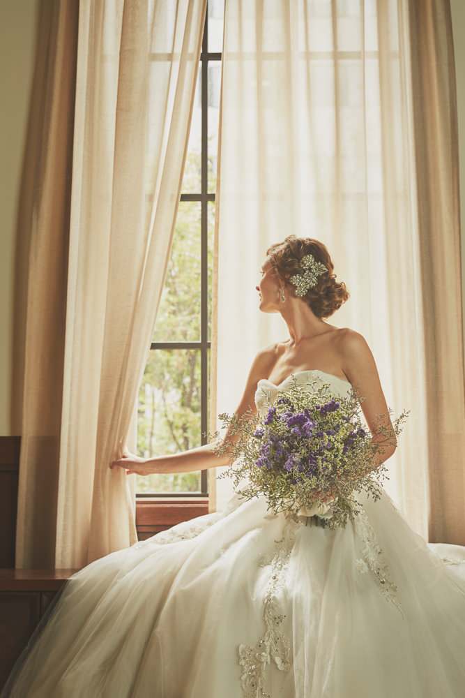 【生花】クラッチブーケ(ブルーファンタジー) 【結婚式 フラワー 生花 ブーケ ブートニア】