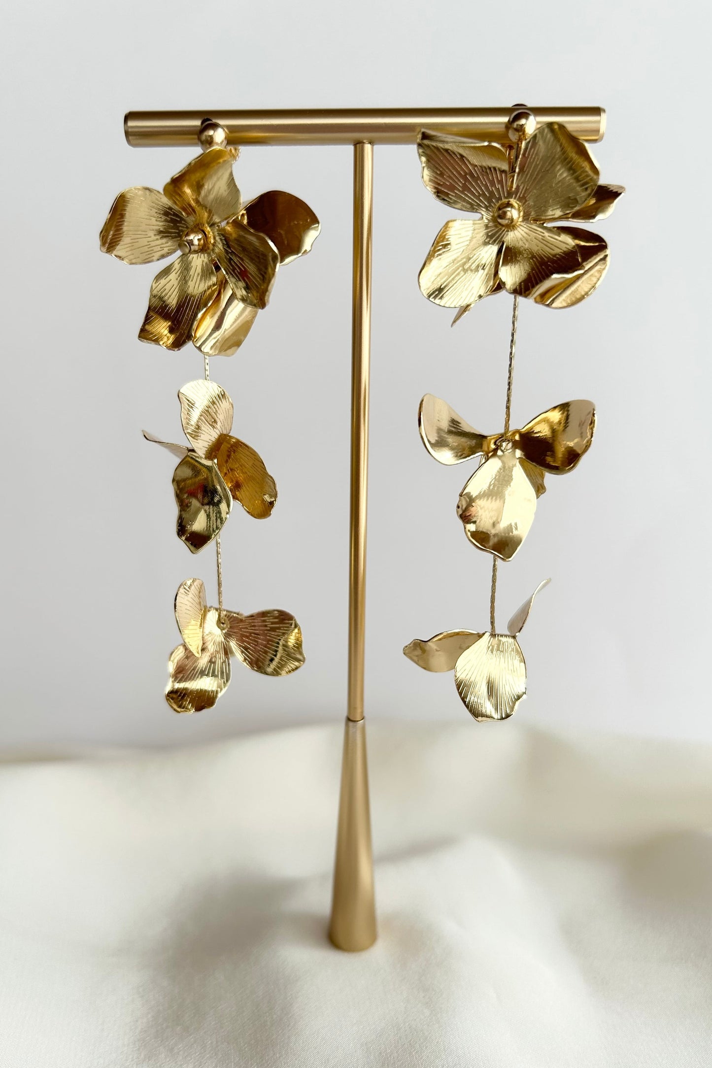 セミオーダー【ピアス・イヤリング】フラワーピアス/イヤリング ~ ブライダルピアス/イヤリング ~ ≪FP-14/FE-14≫【結婚式 ピアス イヤリング】