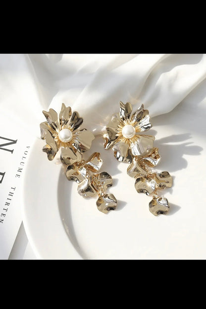 【イヤリングコンバーター対応】フラワーピアス~ ブライダルピアス~ ≪FP-15≫【結婚式 ピアス イヤリング】