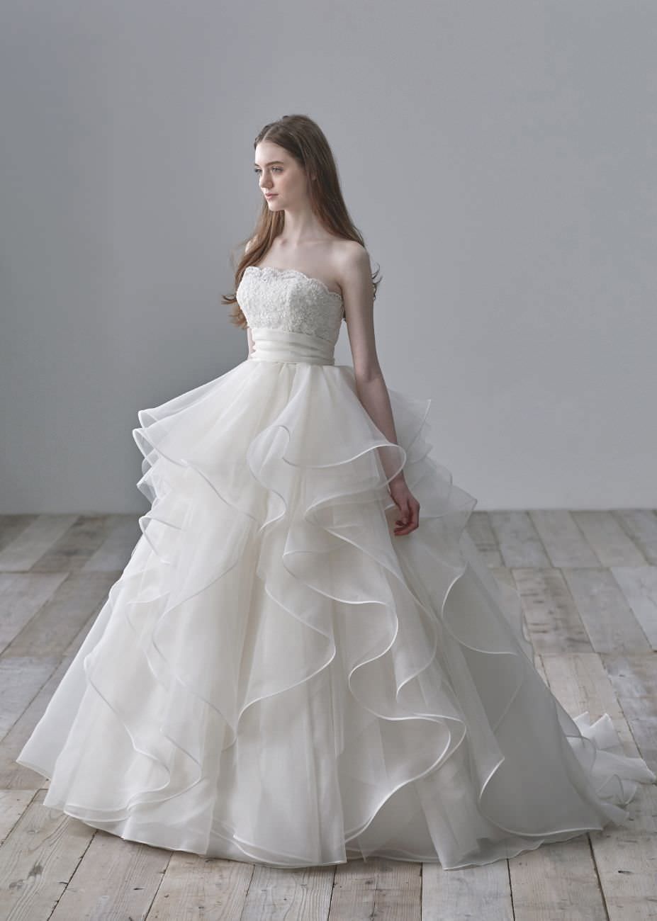 プリンセス 海外風 ALESSA 20693 【ウェディングドレス レンタル】