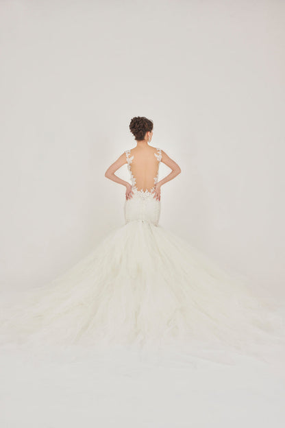 Suzanne【ウェディングドレス レンタル】