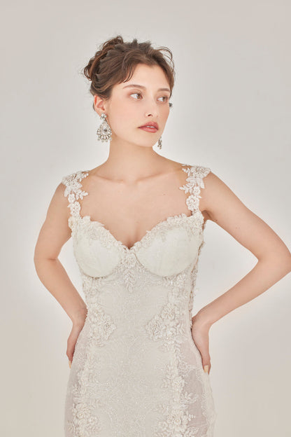 Suzanne【ウェディングドレス レンタル】